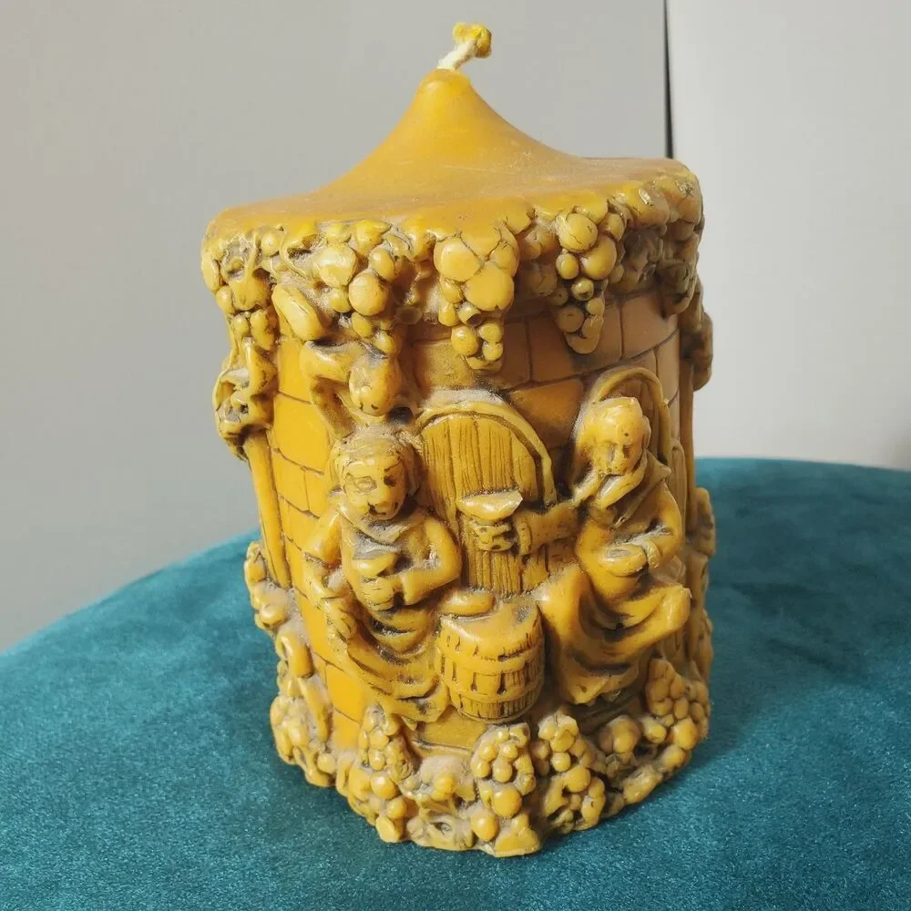 Vintage 3D Molded Candle Tavern Gathering Yellow Decorative 5